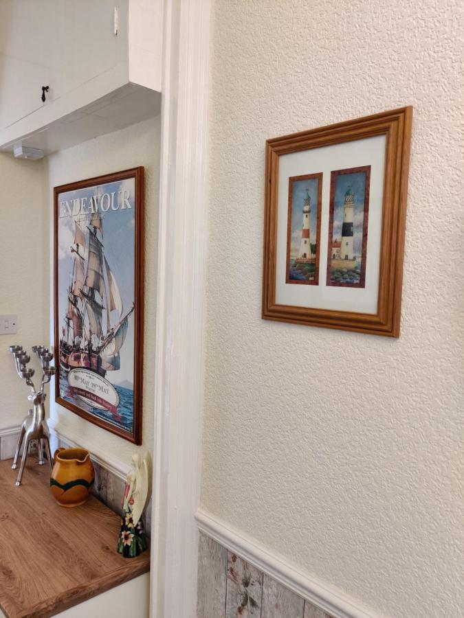 Cameron Court B&B แฟลมโบโร ภายนอก รูปภาพ