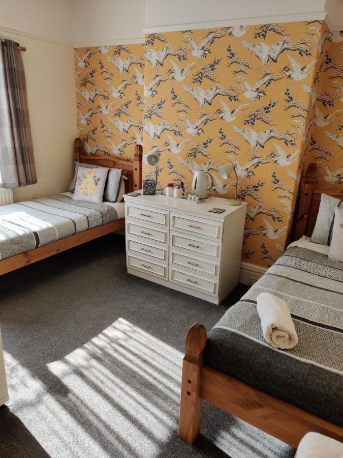 Cameron Court B&B แฟลมโบโร ภายนอก รูปภาพ