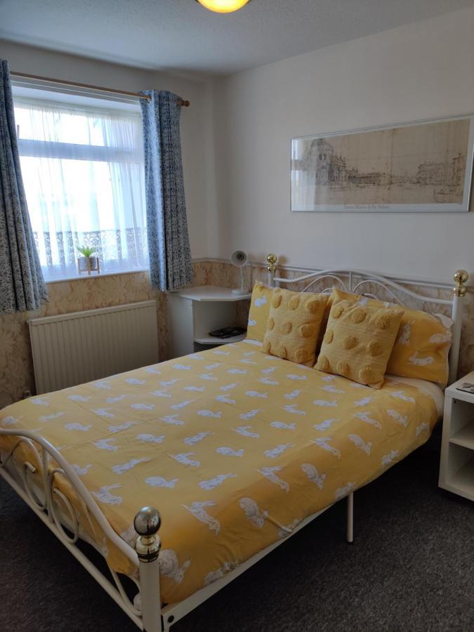Cameron Court B&B แฟลมโบโร ภายนอก รูปภาพ