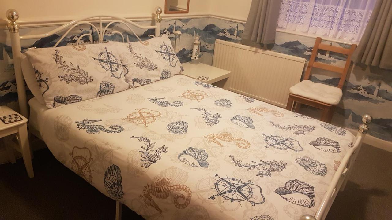 Cameron Court B&B แฟลมโบโร ภายนอก รูปภาพ